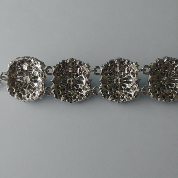 Blue and silver tone Y2K vibe bracelet - Picture 10 of 12